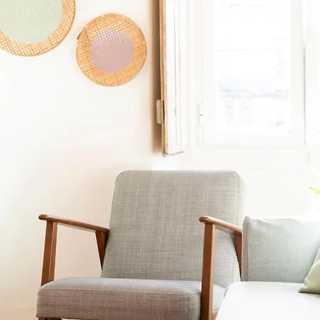 Apartment Perfect 1 Bdr Flat With Air Conditioner! *