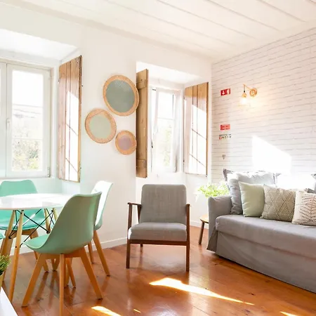 Perfect 1 Bdr Flat With Air Conditioner!