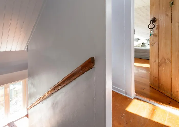 Perfect 1 Bdr Flat With Air Conditioner! *