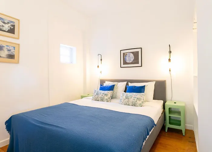 Perfect 1 Bdr Flat With Air Conditioner!